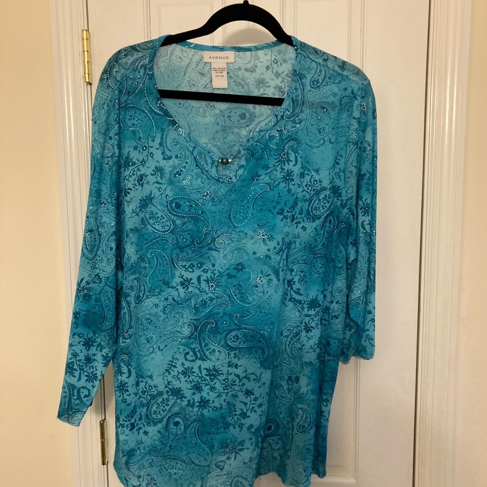 Avenue 22/24 Top